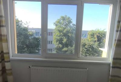 Apartament cu 2 camere semidecomandat în Gemenii