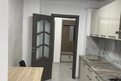 Apartament cu 2 camere decomandat în Micro 20 - 7