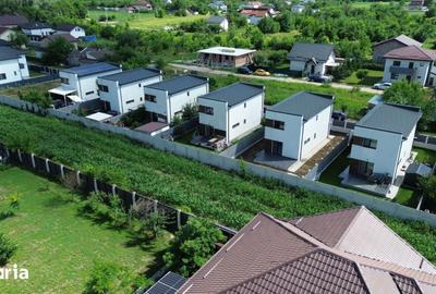 Casă cu 3 camere cu Teren 250 Mp în Central - 2