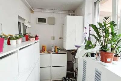 Casă cu 6 camere cu Teren 400 Mp în Est - 1