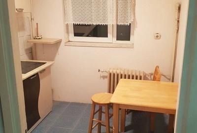 Apartament cu 2 camere decomandat în Complex Studențesc