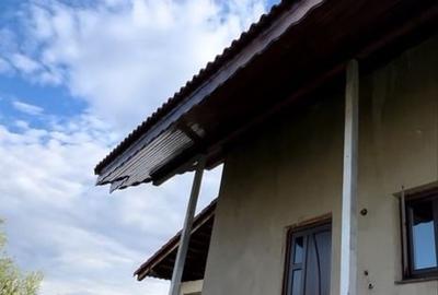 Casă cu 4 camere în Urdari