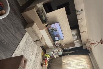 Apartament cu 3 camere decomandat în Dosu Bricii