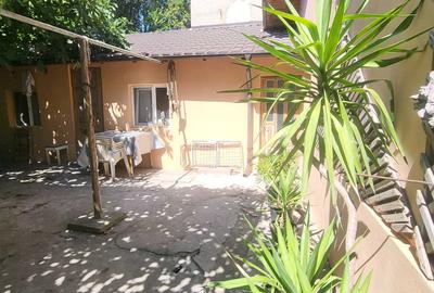 Casă cu 1 camere în Central