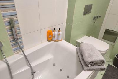 Apartament cu 3 camere decomandat în Unirii