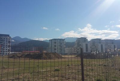 Teren Construcții intravilan de 900 mp, în Noua - 14