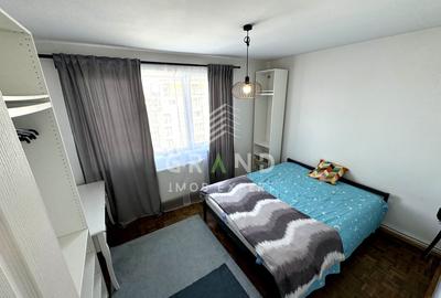 Apartament cu 2 camere decomandat, mobilat în Semicentral