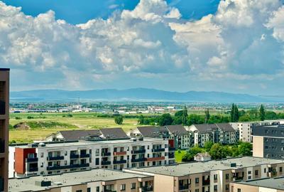 Apartament cu 2 camere decomandat în Tractorul - 1