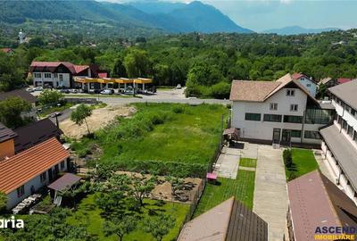 Teren de 1570 mp, în Central - 7