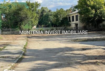 Teren de 1000 mp, în Central