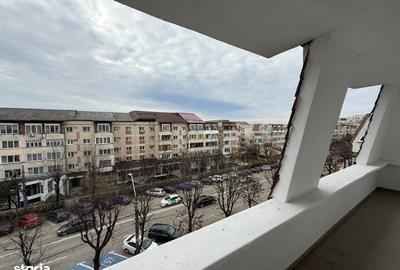 Apartament cu 3 camere decomandat, mobilat în Traian