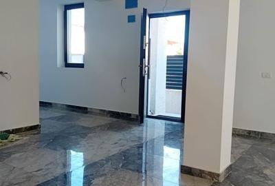 Casă cu 4 camere cu Teren 180 Mp în Centrul Civic - 2