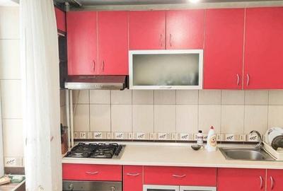 Apartament cu 2 camere decomandat în Berceni