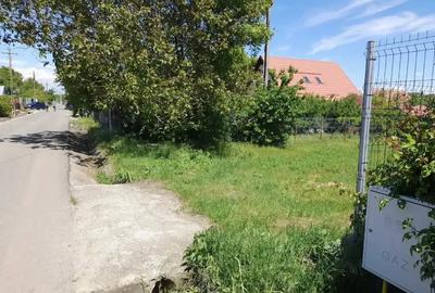 Teren de 1200 mp, în Sitaru