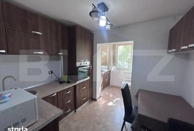 Apartament cu 3 camere decomandat în 1 Mai