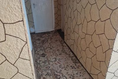 Apartament cu 2 camere decomandat în E3