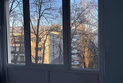 Apartament cu 3 camere semidecomandat în Gorjului - 15