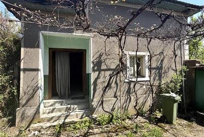 Casă cu 5 camere cu Teren 1788 Mp în Căpâlna - 1
