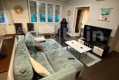 Apartament cu 2 camere semidecomandat, mobilat în Central - 1