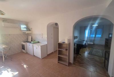 Apartament cu 2 camere decomandat în Spitalul Județean - 5