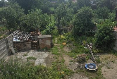 Casă cu 6 camere cu Teren 798 Mp în Botizului - 4