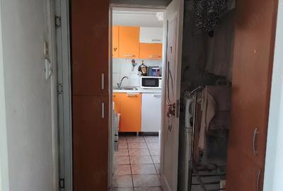 Garsonieră decomandată în Podu Roș
