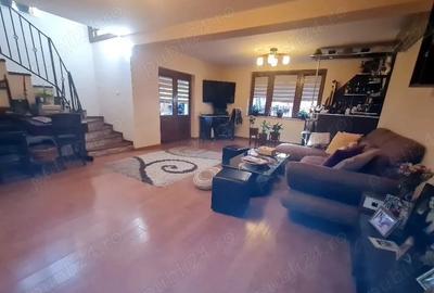 Casă individuală cu 4 camere cu Teren 327 Mp în Periferie