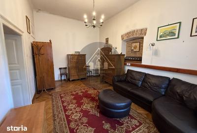 Casă cu 8 camere cu Teren 1211 Mp în Central - 2
