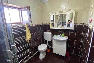 Casă cu 6 camere cu Teren 231 Mp în Central - 5