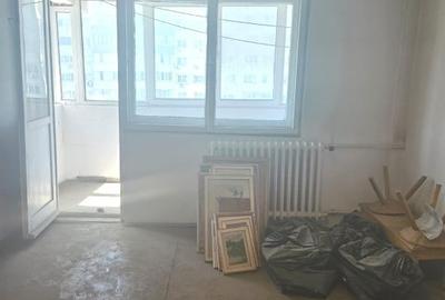 Apartament cu 2 camere semidecomandat în Titulescu - 7