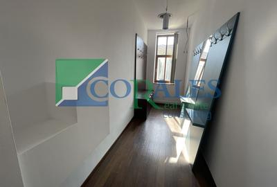 Apartament cu 6 camere circular în Central - 10