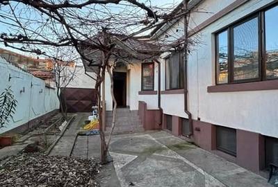 Casă cu 6 camere cu Canalizare în ICIL - 22