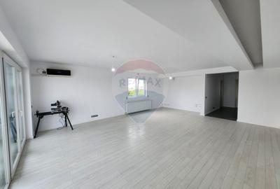 Apartament cu 3 camere decomandat în Giulești - 10