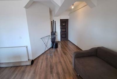 Apartament cu 2 camere semidecomandat în Obcini