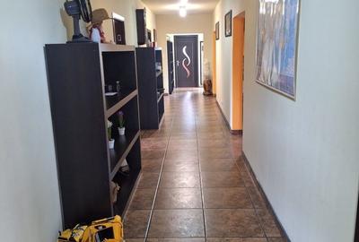 Casă cu 4 camere cu Teren 1325 Mp în Belciugatele - 1