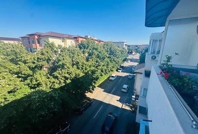 Apartament cu 3 camere decomandat în Kiseleff