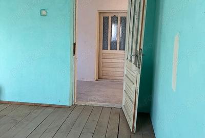 Casă cu 3 camere în Livezi