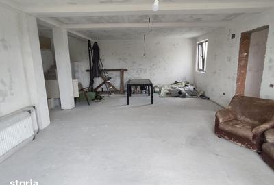 Casă cu 4 camere cu Teren 508 Mp în Ulmi - 18