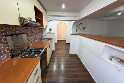 Apartament cu 3 camere circular, mobilat în Central - 9