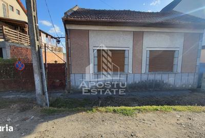 Casă cu 5 camere cu Teren 780 Mp în Ghirodei
