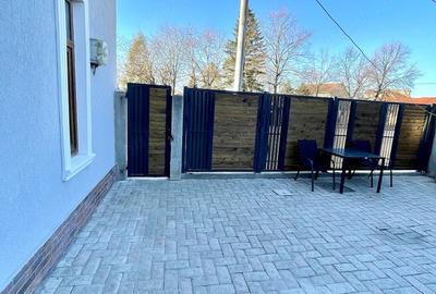 Casă cu 4 camere cu Teren 200 Mp în Central