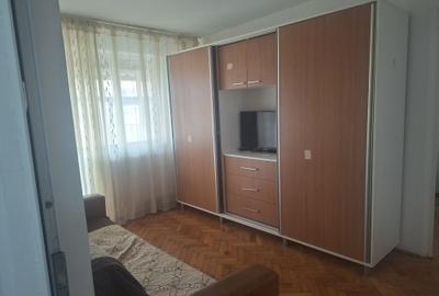 Apartament cu 2 camere semidecomandat în Central - 1