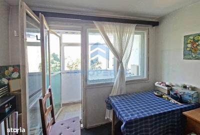 Apartament cu 3 camere în Crângași