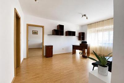Apartament cu 2 camere semidecomandat, mobilat în Centrul Civic