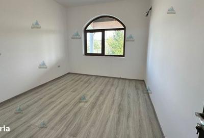 Casă cu 4 camere în Remuș - 4