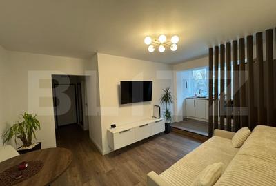 Apartament cu 3 camere semidecomandat, mobilat în Central