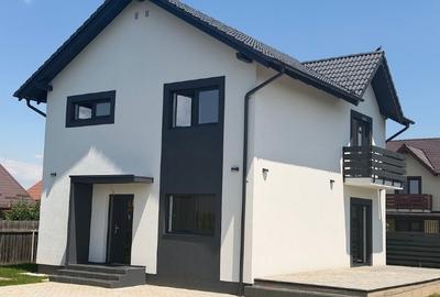 Casă individuală cu 4 camere cu Teren 600 Mp în Tărlungeni