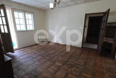 Apartament cu 2 camere semidecomandat în Micro 11