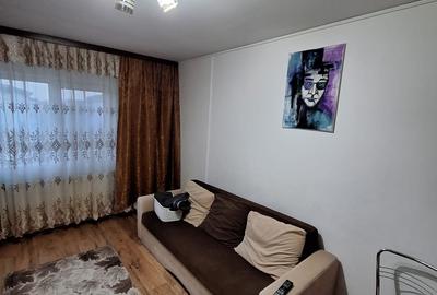Apartament cu 3 camere decomandat în Central - 2