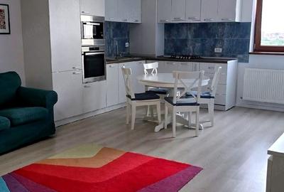 Apartament cu 2 camere decomandat, mobilat în Tomis Nord
